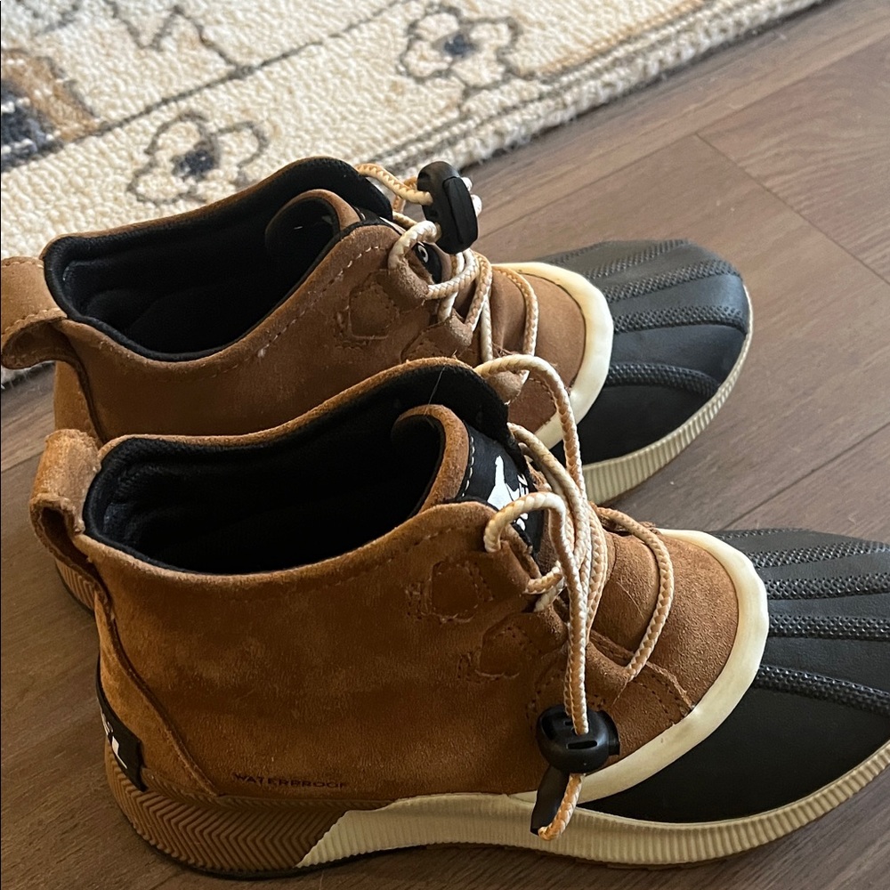 OUT N ABOUT Women's Waterproof Sorel Boot NWOT (Men’s sz 5 m/ Women’s size 6.5) - Picture 3 of 5